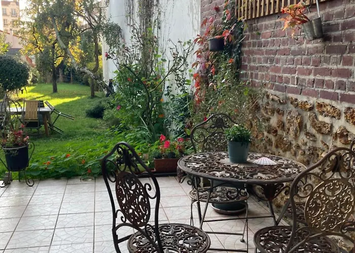 Studio Avec Terrasse Sur Jardin